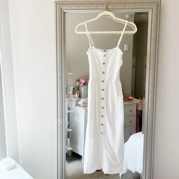 Abercrombie & Fitch | Dresses | Abercrombie Smocked Bodice Button Front White Maxi Dress Size Small | Poshmark Abercrombie & Fitch | Dresses | Abercrombie Smocked Bodice Button Front White Maxi Dress Size Small | Poshmark
